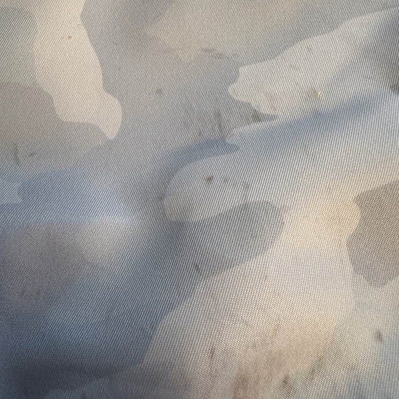 Lululemon Light Gray Camo Backpack Black Logo Hardware Zip Front & Top 18”x16” - Picture 11 of 11